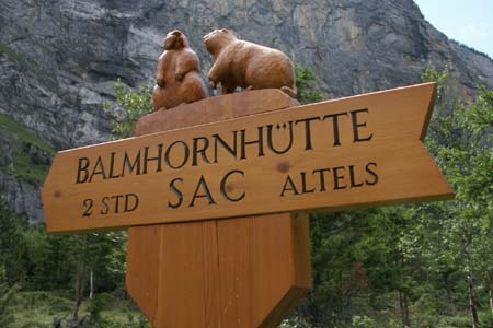 Sign at start of trail to Balmhornhütte