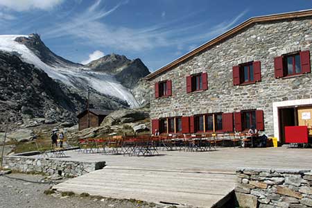 The refuge at Fuorcla Surlej