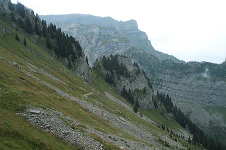 Path across south flank of Loucherhorn
