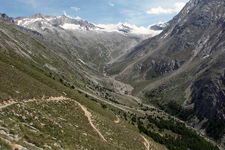 The descent into Almagellertal