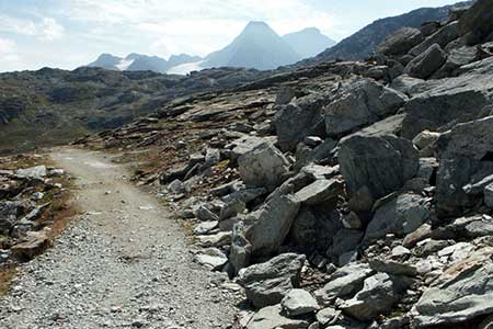 Rocky landscape between Murtel and Fuorcla Surlej